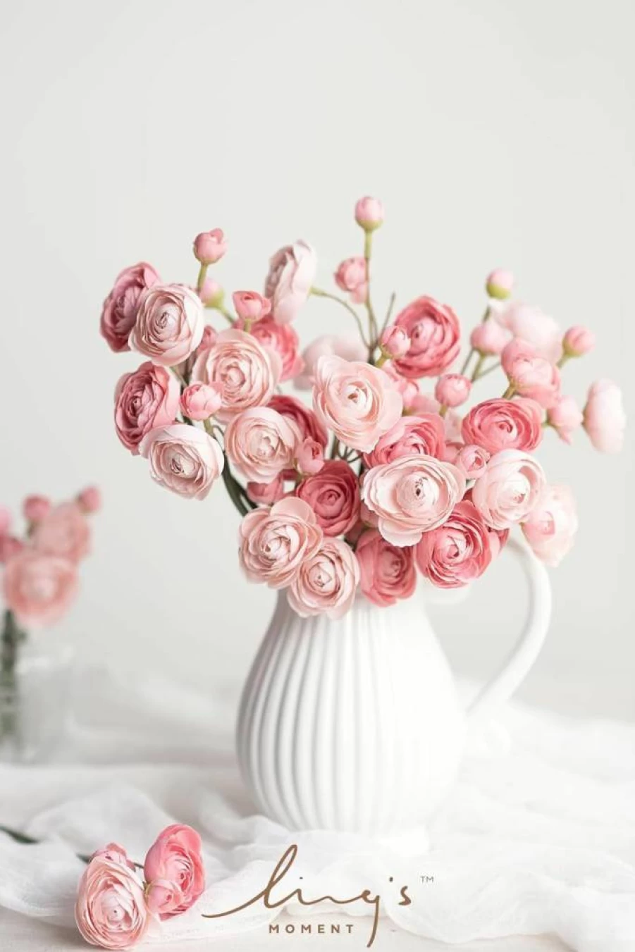 Ling's Moment Ivory White Artificial Ranunculus Flowers, Faux Silk Mini Fake Flowers for DIY Bouquets, Wedding Centerpieces, Bridal Shower Decorations, Bulk Filler Flowers