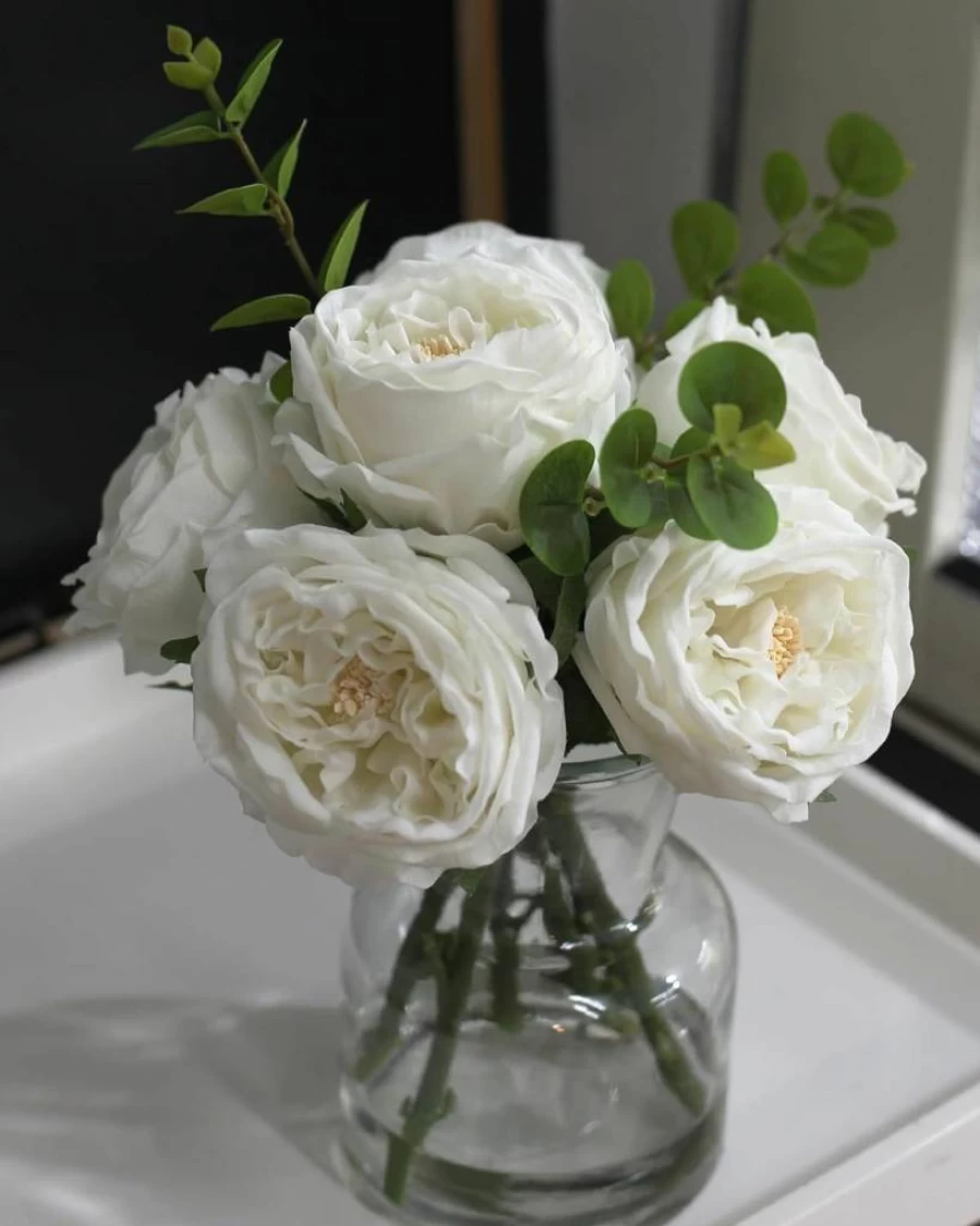 CHASMILE Artificial Pink Roses in Vase - Lifelike Faux Flower Arrangement for Dining Table Centerpiece Decor