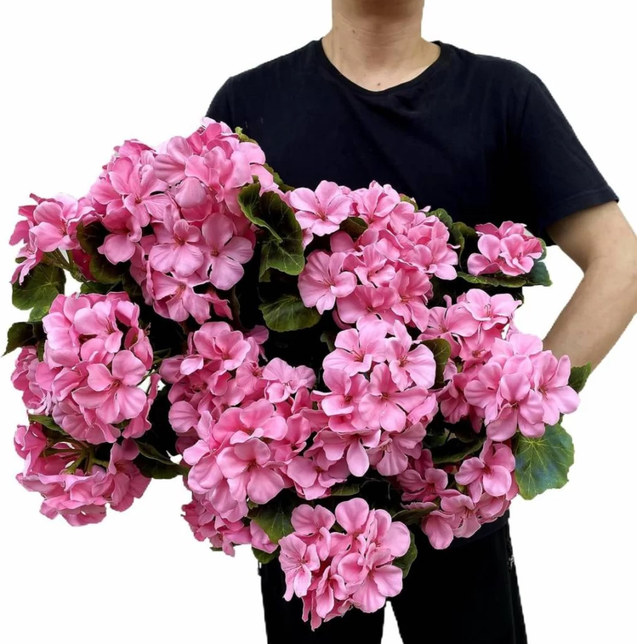Dophinena Artificial Geranium Flowers - Pack of 4 Red Silk Geranium Bushes for Indoor Outdoor Home Garden Wedding Decor